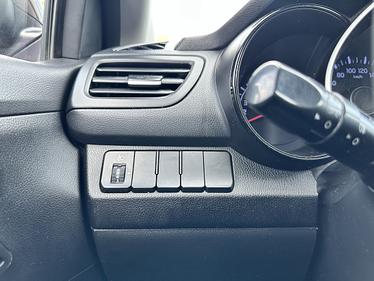 Kia Rio, 2015 года, пробег 182000 км