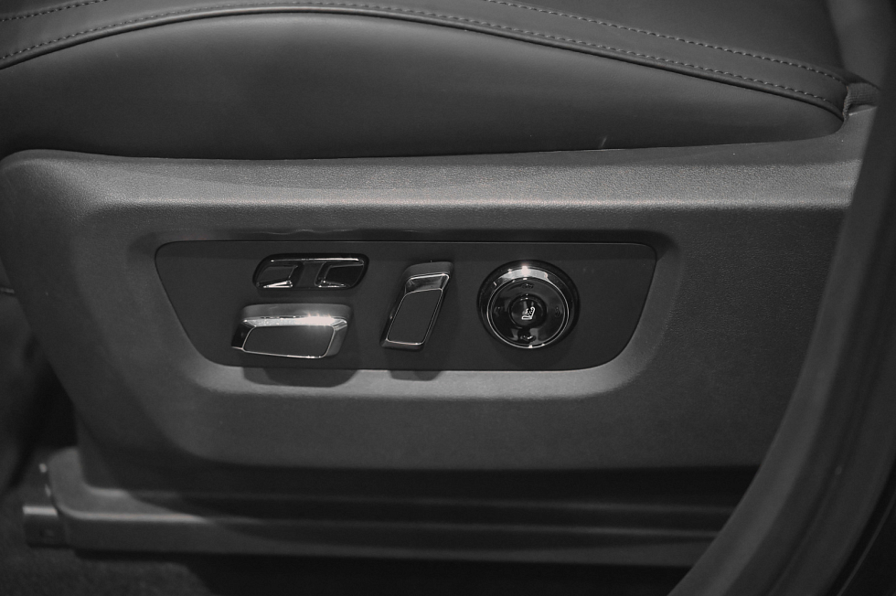 Rox 01 Бизнес Версия / Business Edition, черный