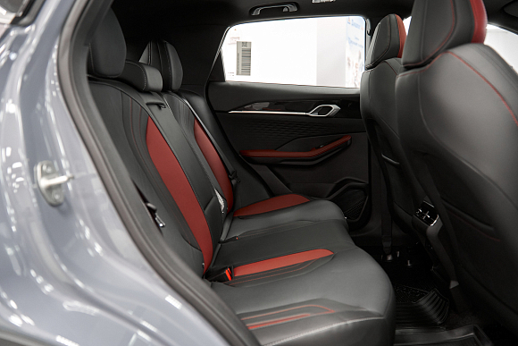 Geely Coolray Exclusive, серый
