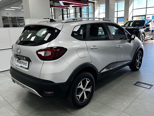 Renault Kaptur Drive, 2019 года, пробег 135894 км