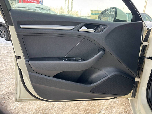 Audi A3 Attraction, 2014 года, пробег 170909 км