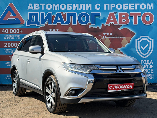 Mitsubishi Outlander Instyle, 2015 года, пробег 227000 км
