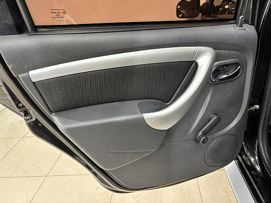 Nissan Terrano Elegance, 2017 года, пробег 104000 км