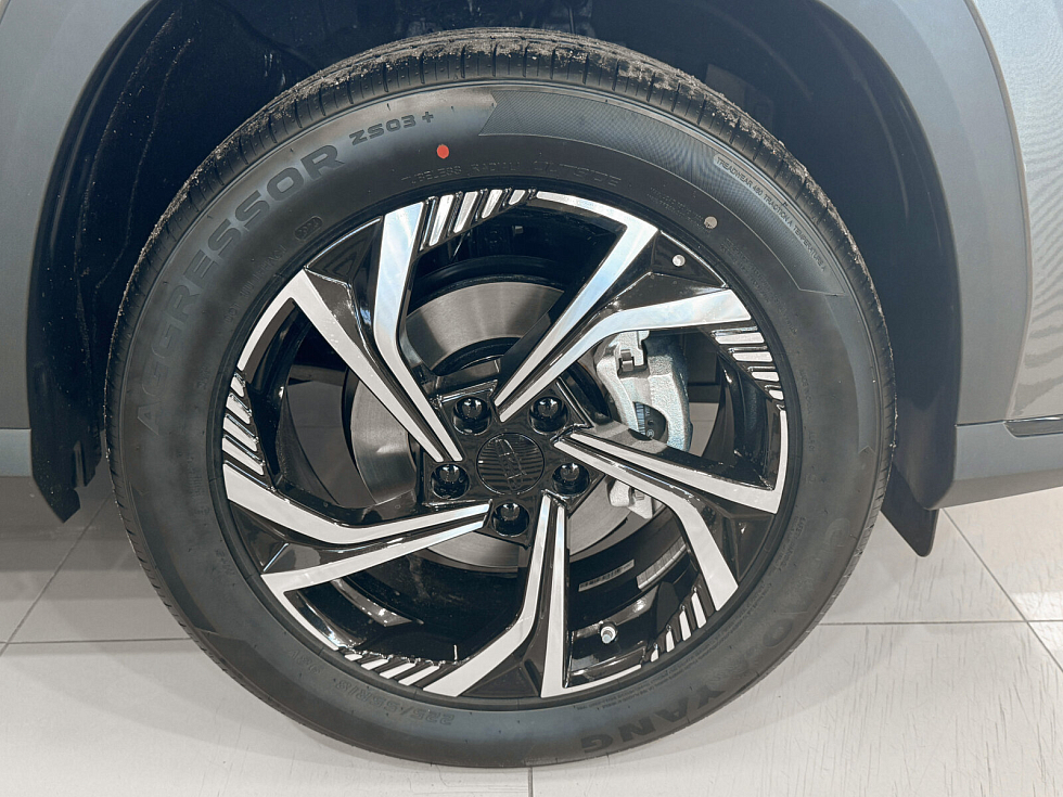 Geely Cityray , серый