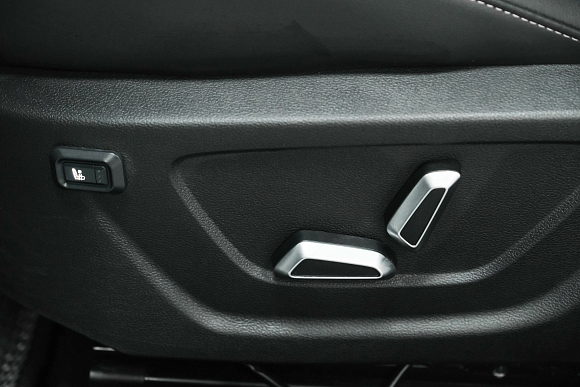 Geely Coolray Champion edition (Binyue Cool), 2023 года, пробег 11768 км