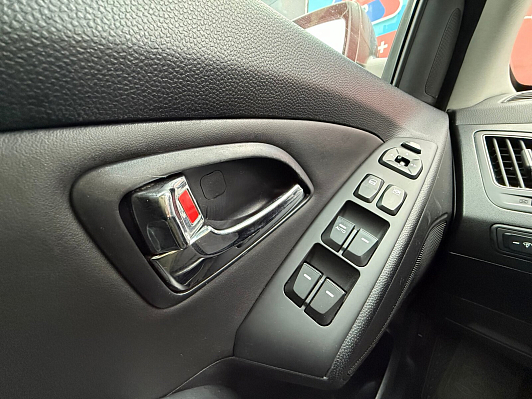 Hyundai ix35 Prestige, 2012 года, пробег 184000 км