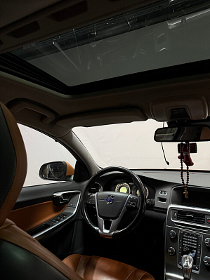 Volvo S60 Momentum, 2013 года, пробег 185117 км