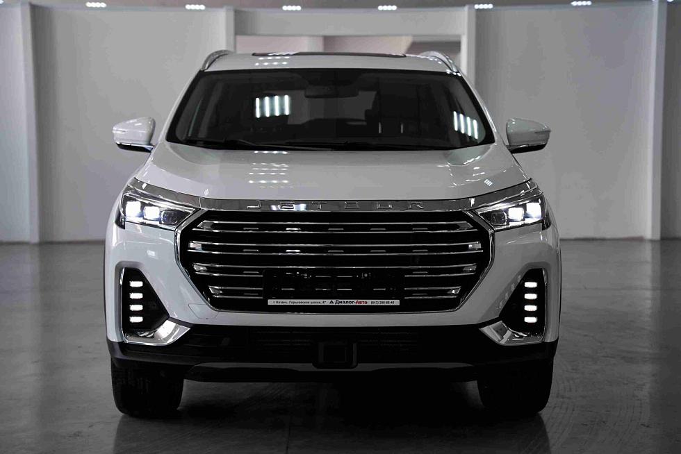 Jetour X90+ Премиум 7 мест, белый