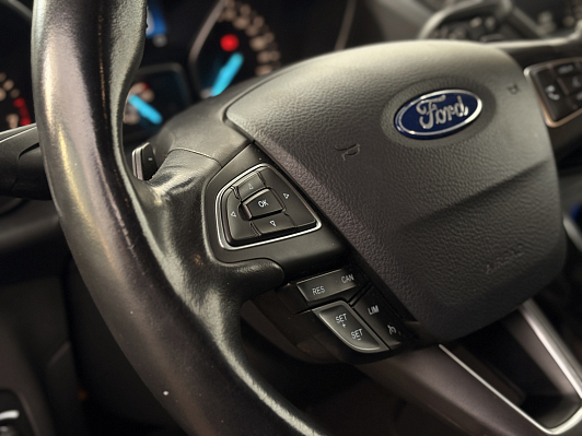 Ford Kuga Titanium, 2017 года, пробег 93500 км