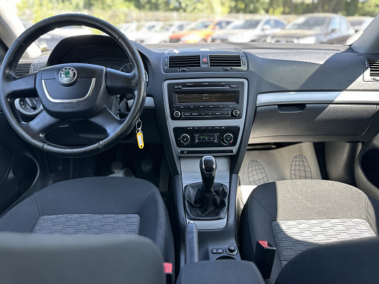 Skoda Octavia Elegance, 2012 года, пробег 211000 км