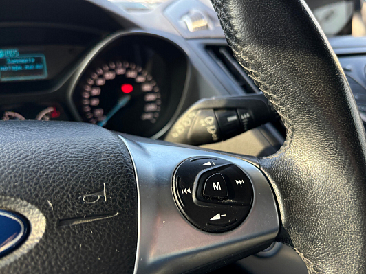 Ford Kuga Trend Plus, 2016 года, пробег 105000 км