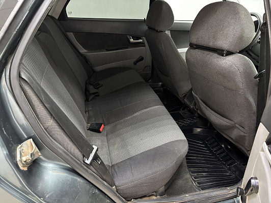 Lada (ВАЗ) Priora, 2010 года, пробег 235982 км