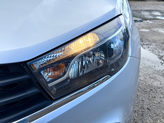 Lada (ВАЗ) Vesta 50 Anniversary, 2017 года, пробег 42800 км