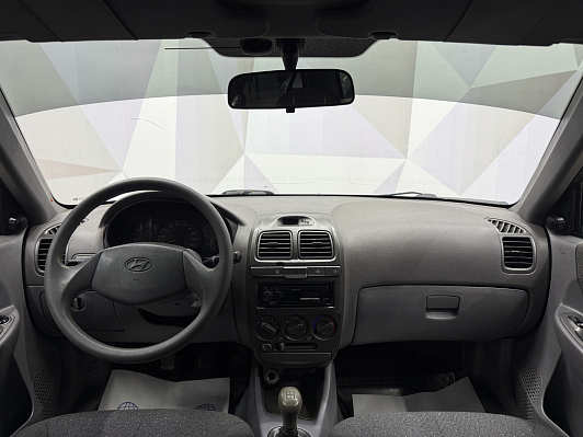 Hyundai Accent, 2011 года, пробег 290000 км