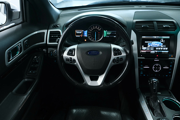 Ford Explorer, 2013 года, пробег 188000 км