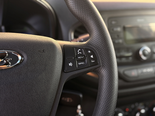 Lada (ВАЗ) XRAY Comfort, 2018 года, пробег 32200 км
