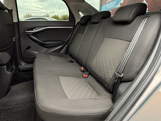 Lada (ВАЗ) Vesta Comfort Multimedia, 2018 года, пробег 106500 км