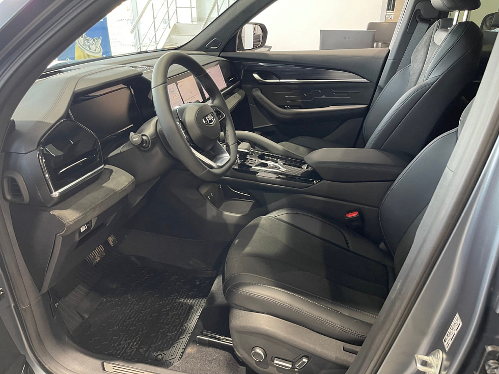Geely Monjaro Exclusive, серый