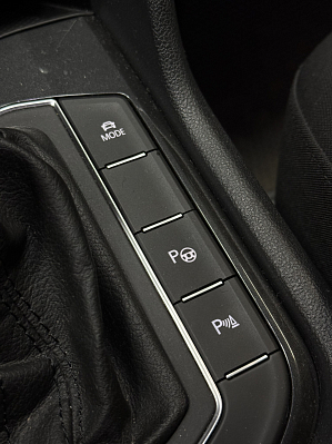 Volkswagen Tiguan All Inclusive, 2018 года, пробег 103000 км