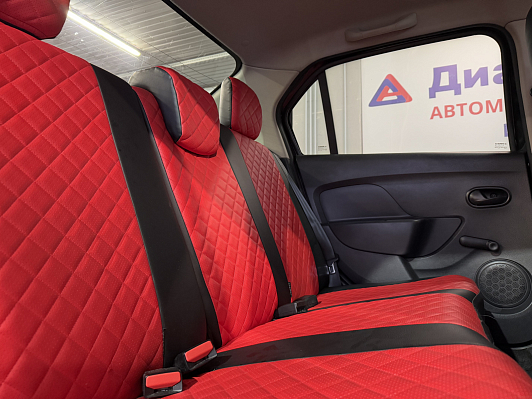 Renault Logan Stepway Life, 2020 года, пробег 97000 км