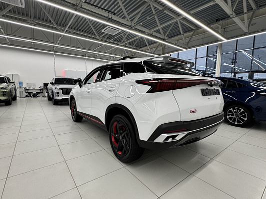 Omoda C5 Lifestyle, белый