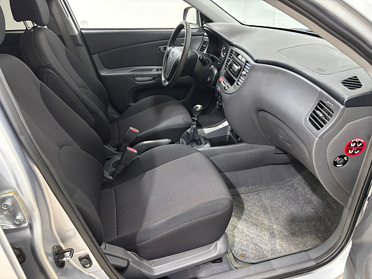 Kia Rio Стандарт, 2005 года, пробег 222845 км