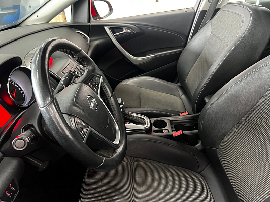 Opel Astra Cosmo, 2012 года, пробег 138000 км