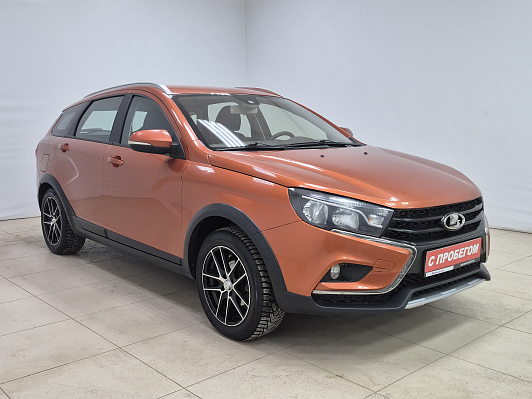 Lada (ВАЗ) Vesta Luxe Multimedia (2017-2019), 2018 года, пробег 166591 км