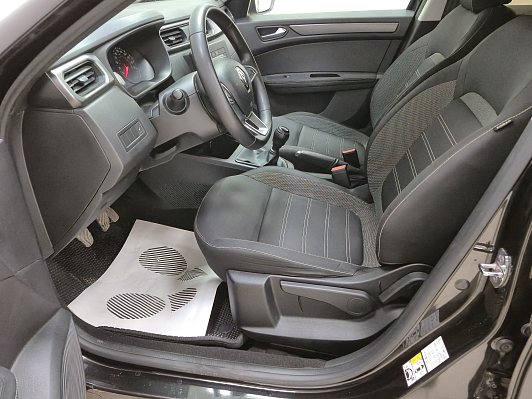 Renault Arkana Life, 2020 года, пробег 98537 км