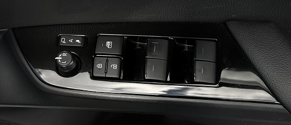 Toyota Prius, 2019 года, пробег 150877 км