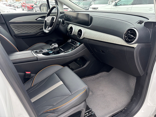 Forthing Yacht Premium, 2023 года, пробег 21400 км