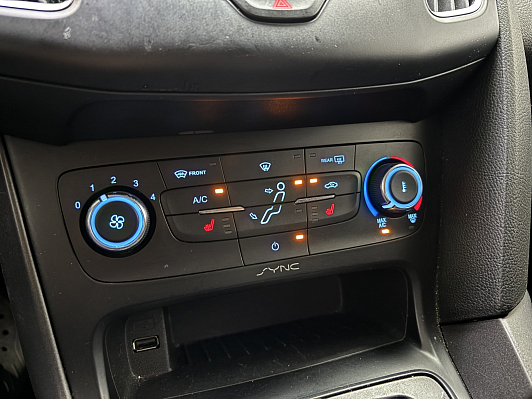 Ford Focus SYNC Edition, 2016 года, пробег 119315 км