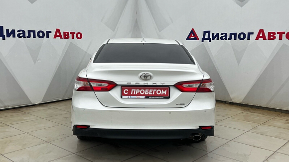 Toyota Camry Элеганс, 2021 года, пробег 58800 км