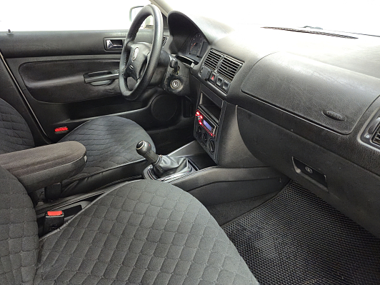 Volkswagen Golf, 1998 года, пробег 344537 км