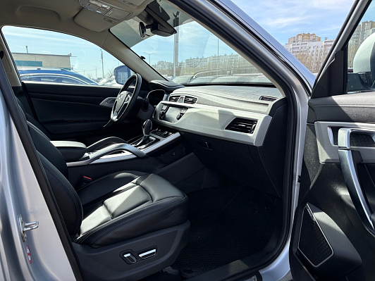 Geely Atlas Luxury, 2021 года, пробег 30000 км