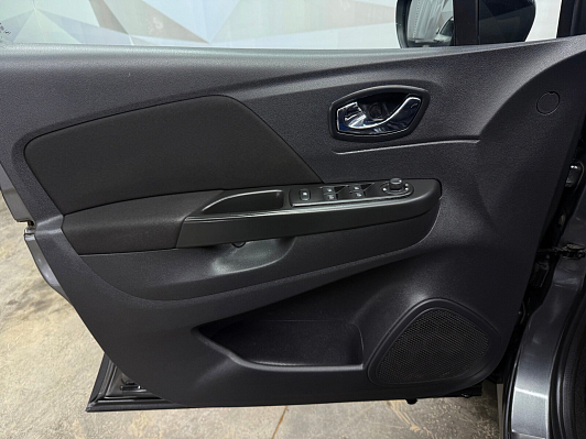 Renault Kaptur Drive, 2017 года, пробег 123950 км