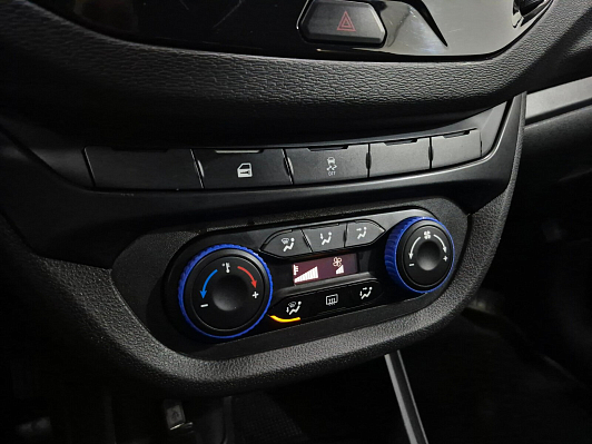 Lada (ВАЗ) Vesta Classic, 2019 года, пробег 131683 км