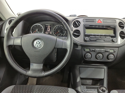 Volkswagen Tiguan Trend&Fun, 2009 года, пробег 150000 км