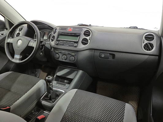 Volkswagen Tiguan Trend&Fun, 2009 года, пробег 150000 км