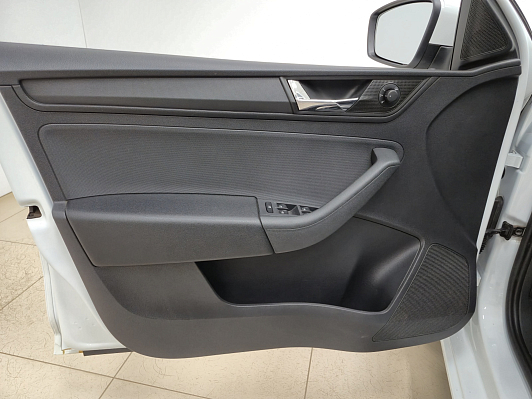 Skoda Rapid Hockey Edition Active, 2020 года, пробег 102435 км