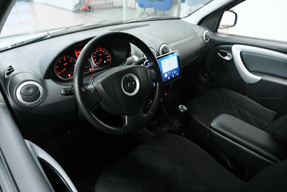 Lada (ВАЗ) Largus Luxe (5 мест), 2019 года, пробег 203000 км