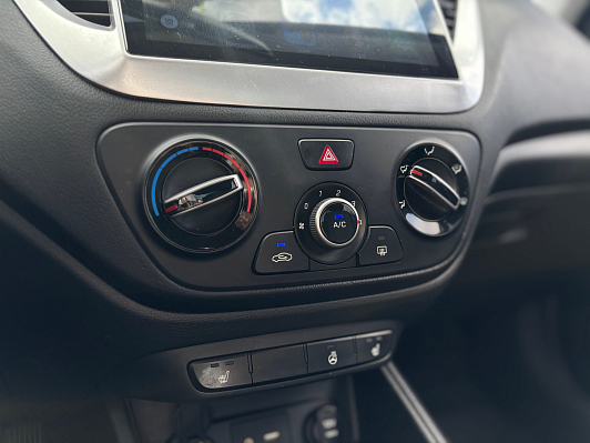 Hyundai Solaris Active, 2017 года, пробег 156000 км