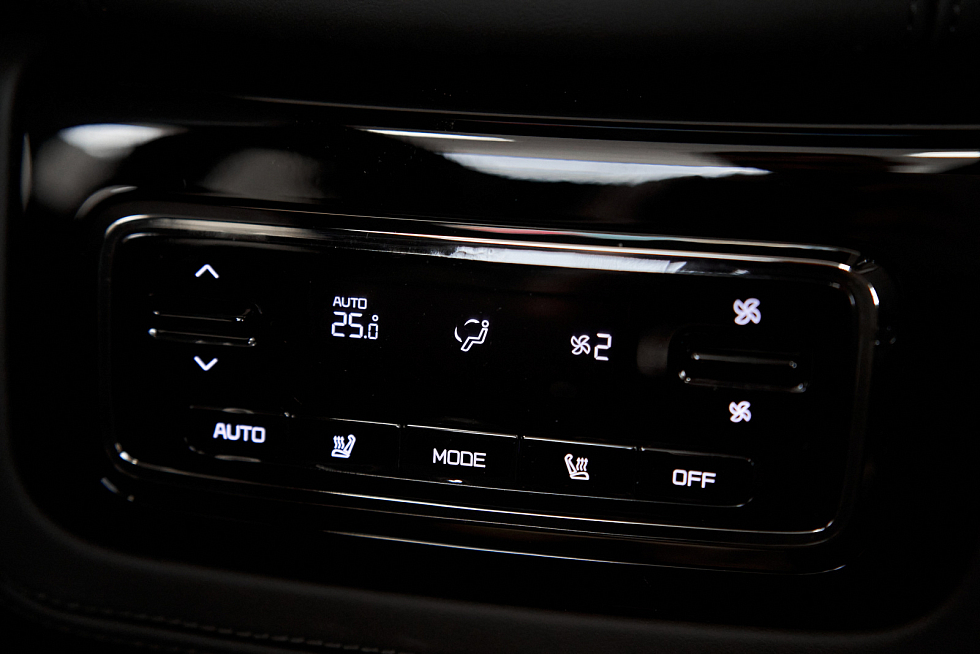 Rox 01 Бизнес Версия / Business Edition, черный