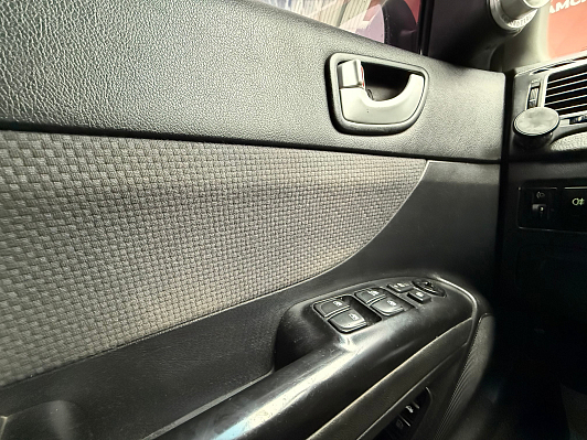 Hyundai Sonata, 2007 года, пробег 323800 км