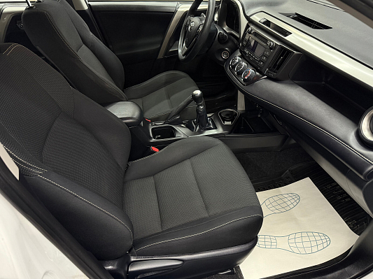 Toyota RAV4, 2018 года, пробег 122497 км