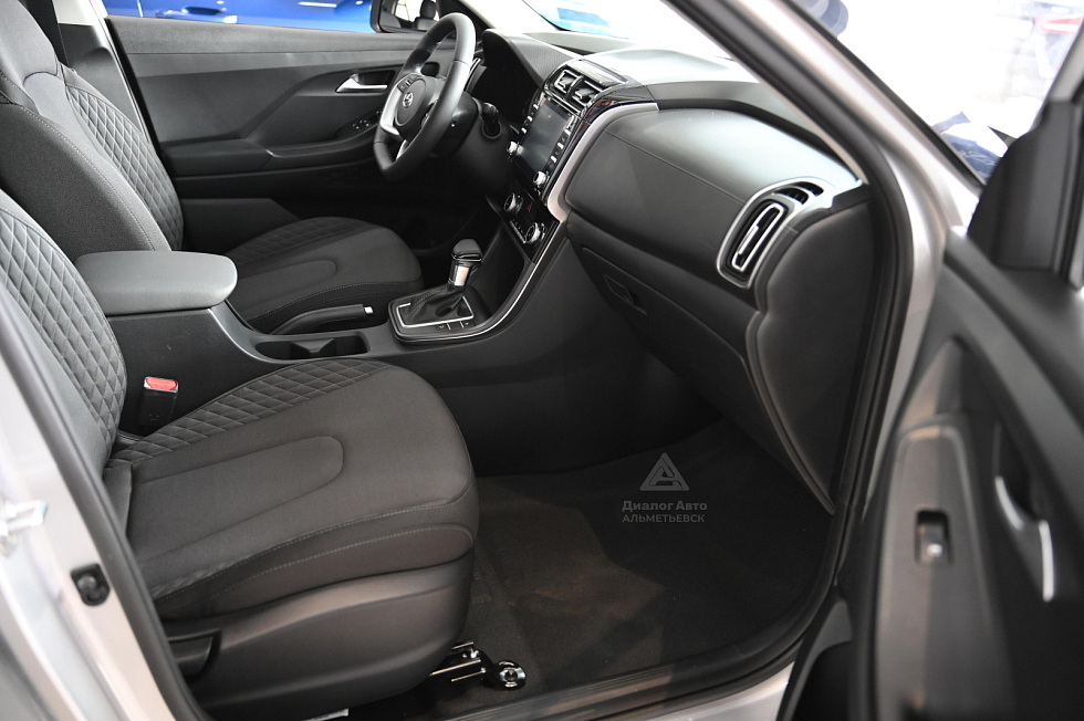 Solaris HC Фэмили (АТ), серебряный