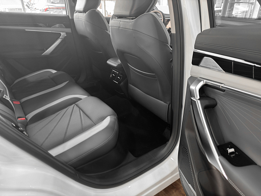 Geely Atlas Flagship, белый