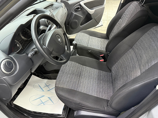 Renault Duster Expression, 2013 года, пробег 117721 км
