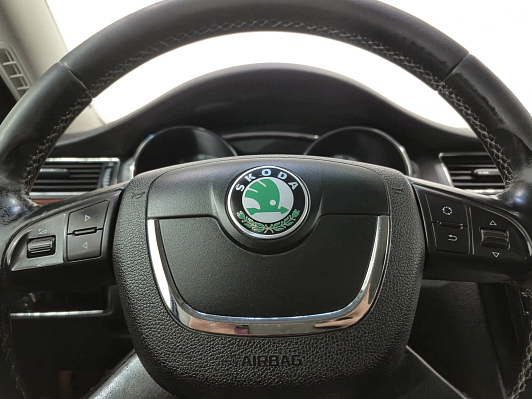 Skoda Superb, 2011 года, пробег 240513 км