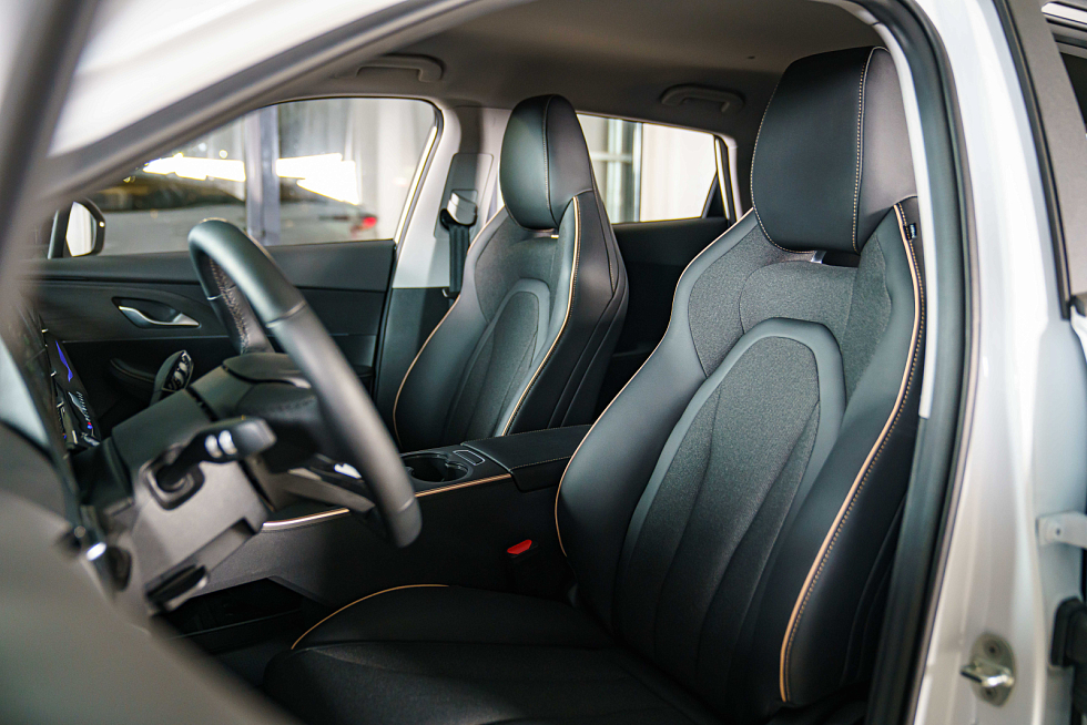 Omoda C5 Актив, черный